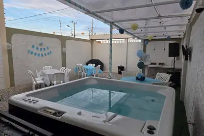 Image de Cozy 3-bedroom house with Jacuzzi in charming beach town Salinas