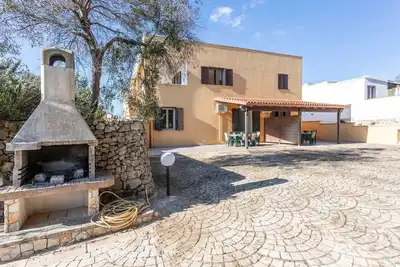 Image de Confortable appartement pour 6 personnes avec Wifi, climatisation, Tv, terrasse et animaux admis