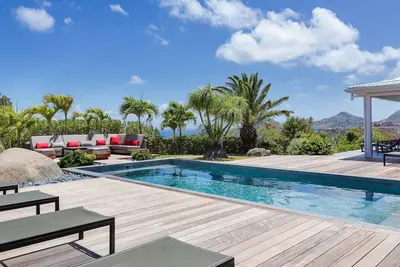 Image de 3-bedroom Villa Pajoma in Lurín, St Barths!
