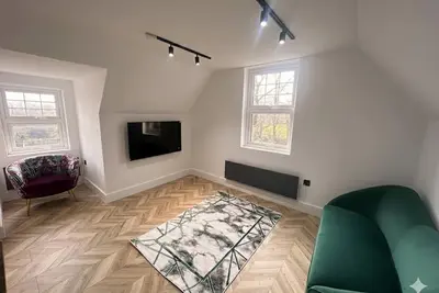 Image de Dippen Hall Charm - À quelques minutes de Londres Gatwick