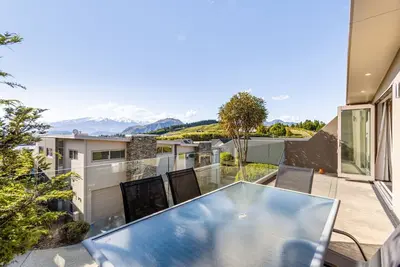 Image de Alpine Apartment with Mountain Views