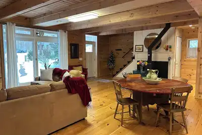 Image de Serenity Cottage on Stone Church! 1 bedroom cottage in charming Tiverton