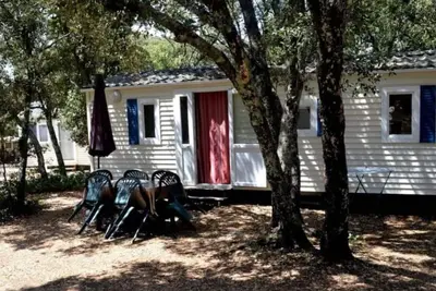 Image de Mobil Home à Junas, 24m², 2 Chambres, Jardin Privé