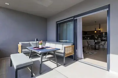 Appartement Vesna by Interhome