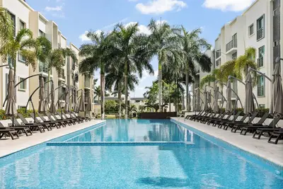 Image de 3 bedroom apartment in Cancun with resort style pool, 6 people