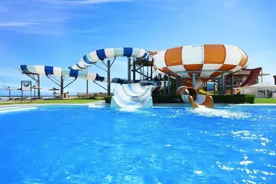 Image de Perfect Family Escape with Aqua Adventures | 3 Spacious Rooms Near the Shores