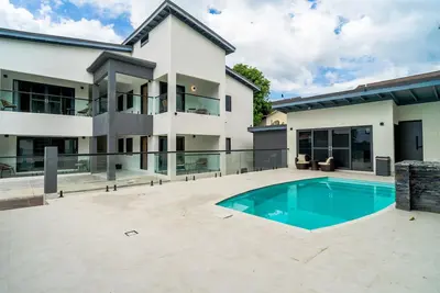 Image de 8b/R w/pool Complex @ Terrace Eight