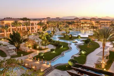 Image de A Lively Resort Experience with Slides, Pools & Beach Access l 3 Spacious Rooms