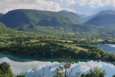 Image de The little door. Your lake view home.