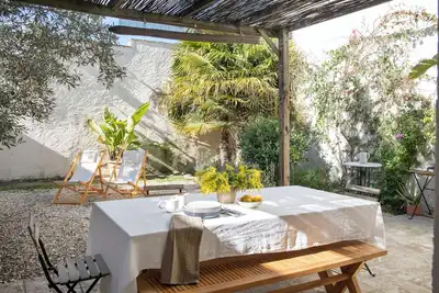 Image de Historic Village House in Wine Region | 3br | 40 min Barcelona, 20 min Sitges