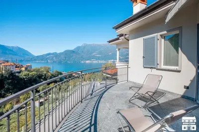 Image de Your Lake Como adventure begins here. Every sunset from the terrace, every laugh shared in the outdoor dining area, every hike on the surrounding trails will become part of your personal story. This air-conditioned apartment features two bedrooms with a