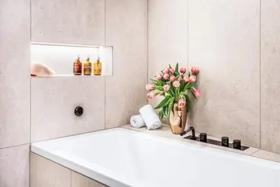 Image de Aaa Luxury Comfort Rooftop Free Parking Ac Fully Equipped