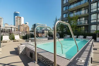Image de Spacious 2br Suite w/ Access to Rooftop Pool