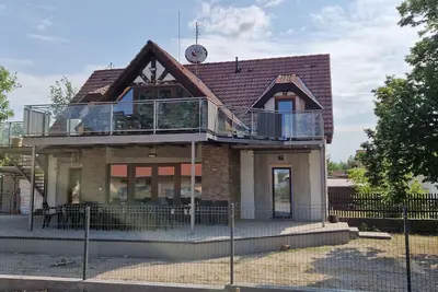 Image de Vadvirág Villa Soltvadkert. Vízparti panoráma. Háziállatbarát