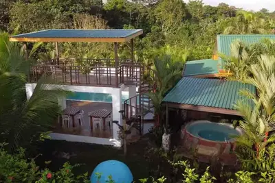 Arenal Villa Mara with private Pool, Jacuzzi & A/C