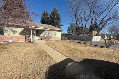 Image de Cozy 3-bedroom home near hospital & fairgrounds.