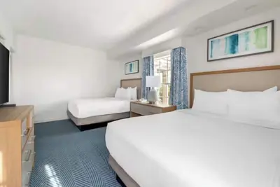 Image de 2 Units | 2br Suite w/ Balcony Near Celebration – Minutes to Universal & Disney