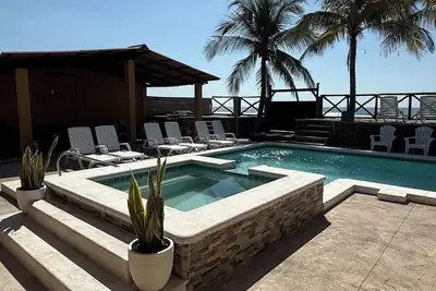Image de Fully equipped beach front house in Playa El Espino, Usulután, El Salvador.