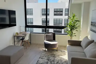 Image de District 225 Condo in Downtown Miami 1br/1ba Rooftop pool.