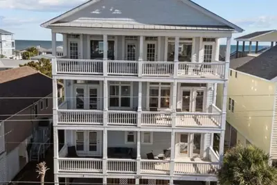 Image de The Happy Place B - Beach Escape Home