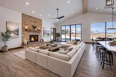 Image de Brand New Luxury Estate by Jackson Hole Rentals™
