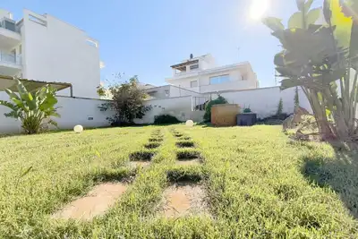 Image de Confortable appartement pour 5 personnes avec climatisation, patio et animaux admis