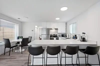 Image de Charming 1 Bedroom in Seattle w/ Modern Finishes