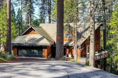 Image de Game Room & Hot Tub! Dog-Friendly Arnold Retreat