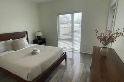 Image de Updated 2-Bedroom with a pool and hot tub