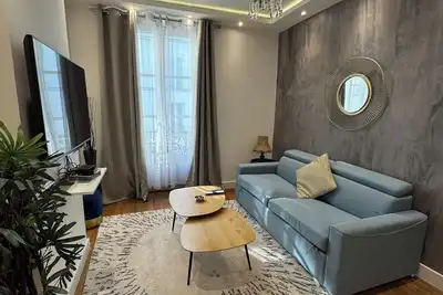 Image de Appartement entre l'Arc de Triomphe et le Sacré-Cœur