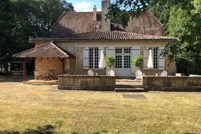 Image de L'Orangerie, maison de caractère en Dordogne