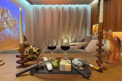 Image de L'Hermitage, résidence des Lorès à Vars les Claux, proche des pistes.