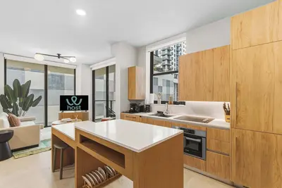 Image de Modern Condo Close to Bayfront Park