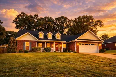 Image de Spacious 4br Near Ft. Novosel Gate, Perfect for Pcs & Flight Students