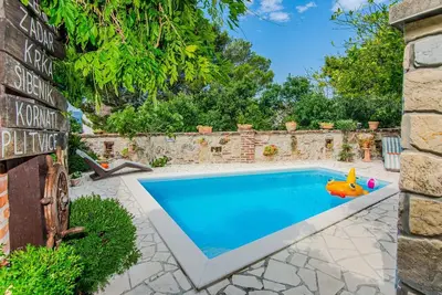 Image de Charmante maison de vacances à Maslenica