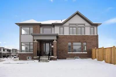 Image de 4br Retreat ~Brand New Detached ~Spotless ~ Erin