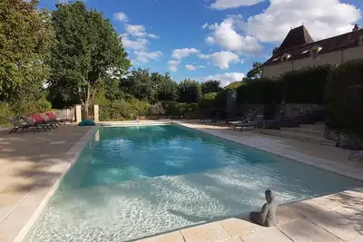 Image de Le Pin Penché – Havre de paix avec piscine chauffée