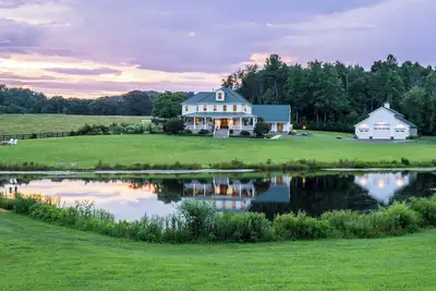 Image de Private 10-Acre Estate with Event Barn! The Walden Estate