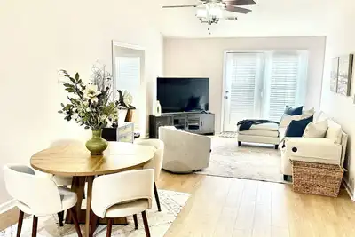 Image de Bright & Cozy Townhome in Augusta, Ga