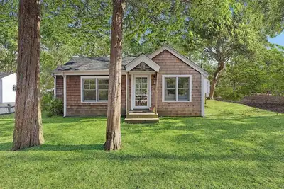 Image de *Available for Mdw* Hamptons Cottage Escape | 2 acres | Lap Pool | Near Beach