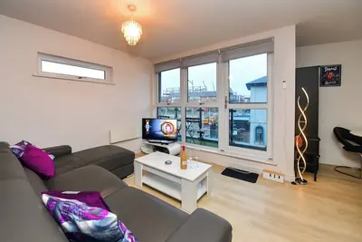 Image de Cardiff Bay Retreat, Sleeps 4 & Parking! - Pass the Keys