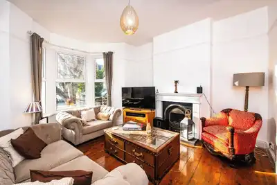 Image de Beautiful 2-Bed Home in Trendy Pontcanna - Pass the Keys
