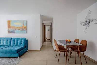 Image de Cozy and Spacious apartment, close to Cable Plaza
