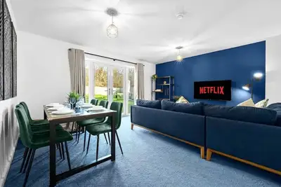 Image de Spacious Home, Contractors, Super King Beds, Free Parking, Fast Wi-Fi, Netflix