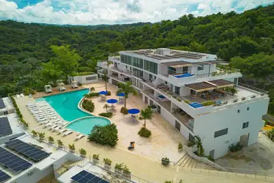 Image de Private jacuzzi with Ocean View, 5 min from beach