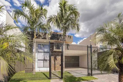 Image de Munich House in Maringá with Air Conditioning, Pool and Gourmet Area