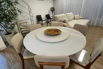 Image de Modern and Cozy Home - Family and Friends