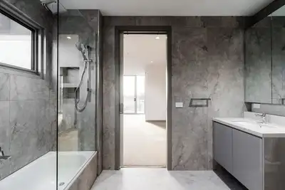 Image de Stunning 2Br new penthouse 15 minute drive to Tullamarine Airport 8km from Cbd