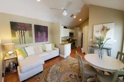 Image de Seaglass Village 217 - Barefoot Escape: Cozy 2-bedroom condo in Wells, Maine.