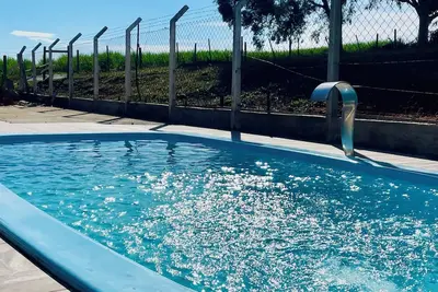 Image de Country house with swimming pool, on a property near Unesp.